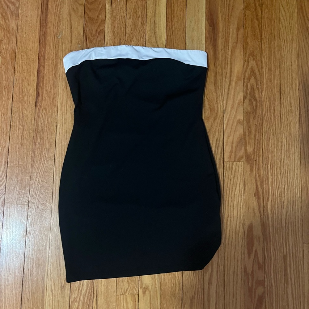 Edikted Black and White Strapless Bodycon Dress